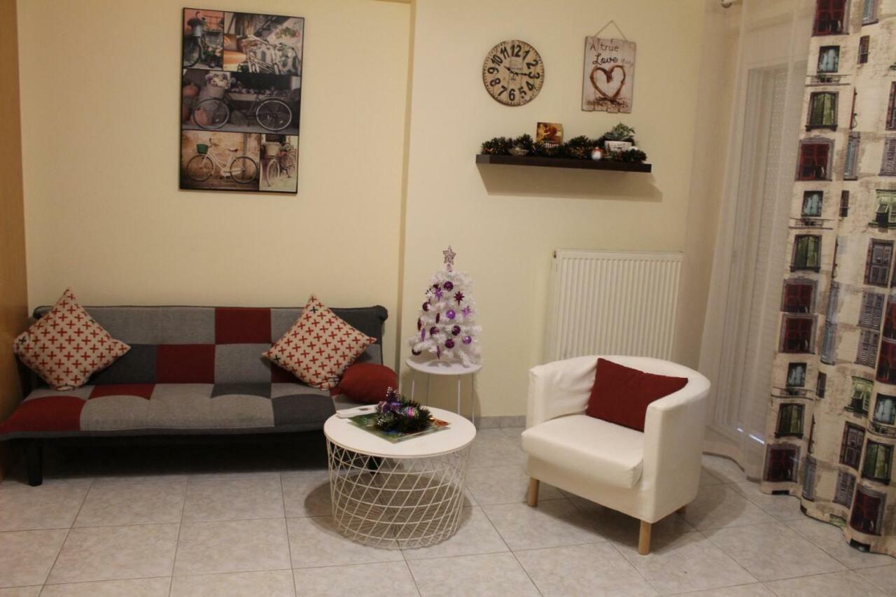 Cozy Studio Apartment In Pireus Bagian luar foto