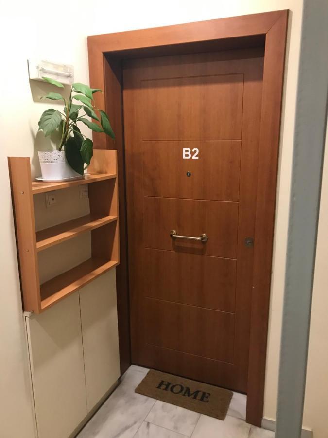 Cozy Studio Apartment In Pireus Bagian luar foto